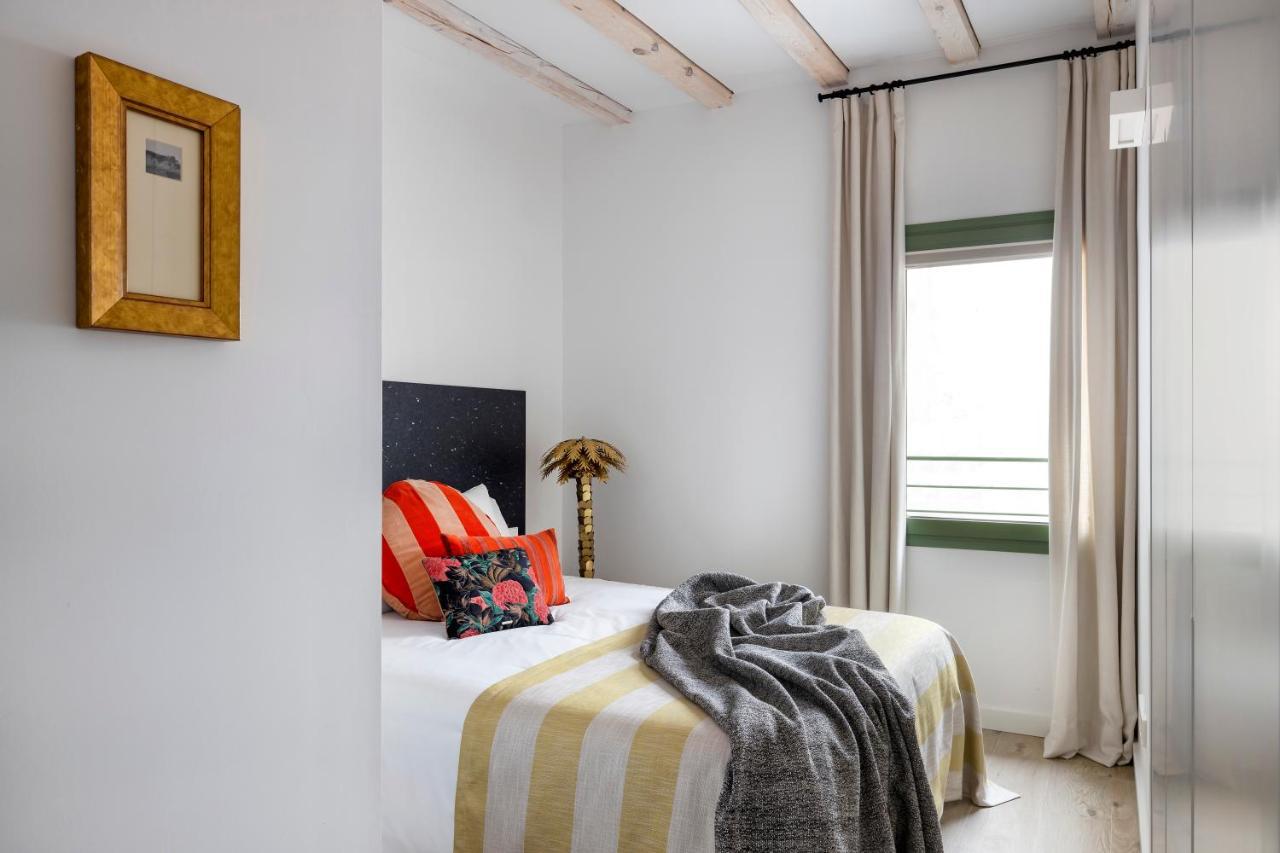 Calatrava - Darya Living Appartement Madrid Buitenkant foto